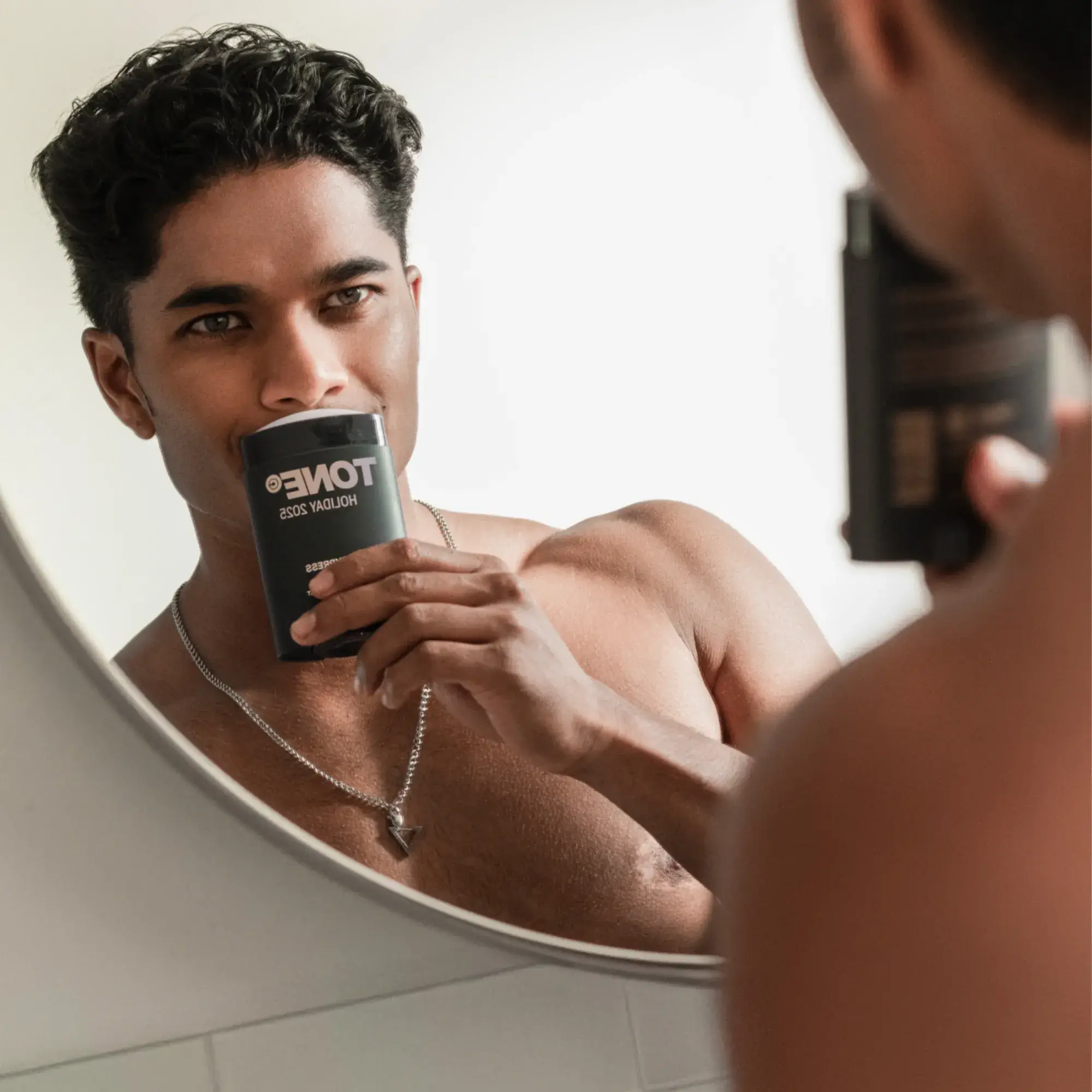 TONE Holiday Deodorant Pine & Cypress - Image 4